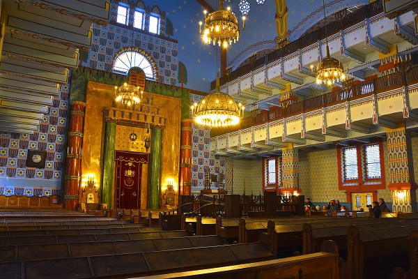 Kazinczy Synagogue with Optional Meal