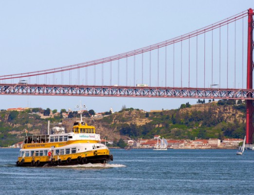 Lisbonne : visite en bateau Hop-on Hop-off par Yellow Boat